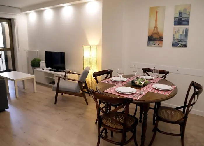 Plaza Monterrey Parking Opcional By Salamancavacacional アパート